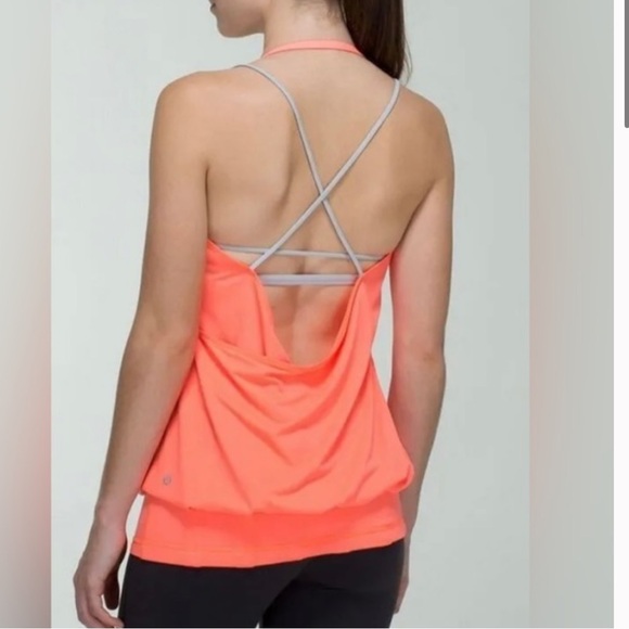 Lululemon top, size 6 - Picture 2 of 6